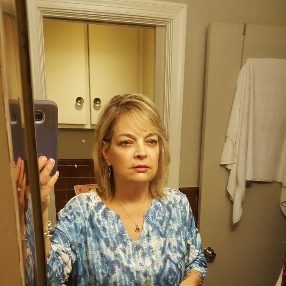 Meet your Posher, Janet